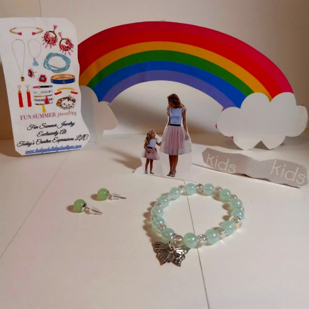 The Girls Summer Vibes Sea Breeze Jewelry Set!